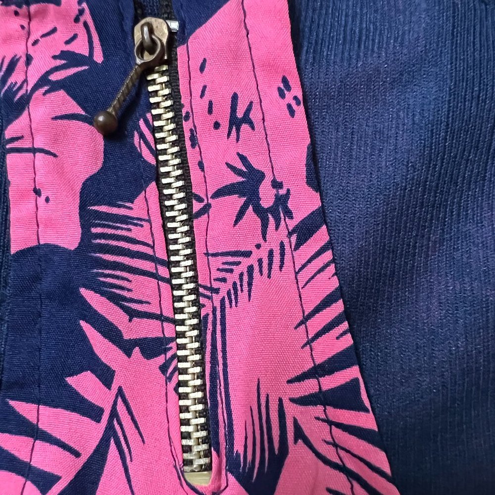 [NWOT] Chic Pink and Blue Neon Sleeveless Top with attachable sleeves. - Picture 4 of 5